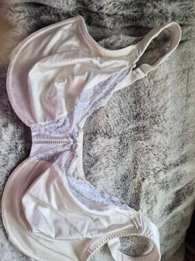 Curvation White Lace Underwire Bra 42DD
